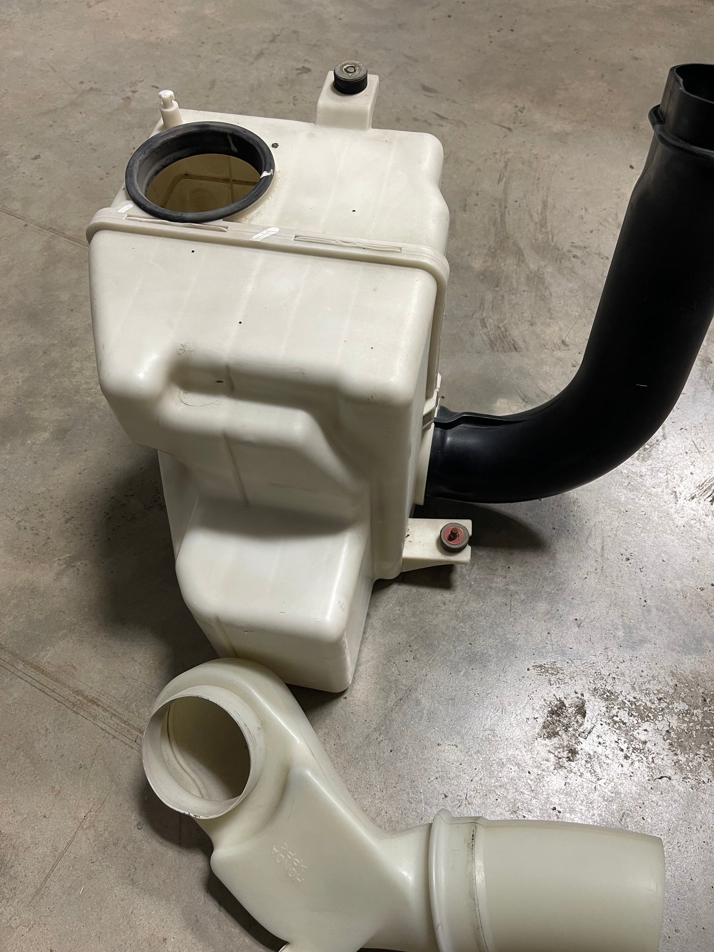 98-2001 complete lower air box