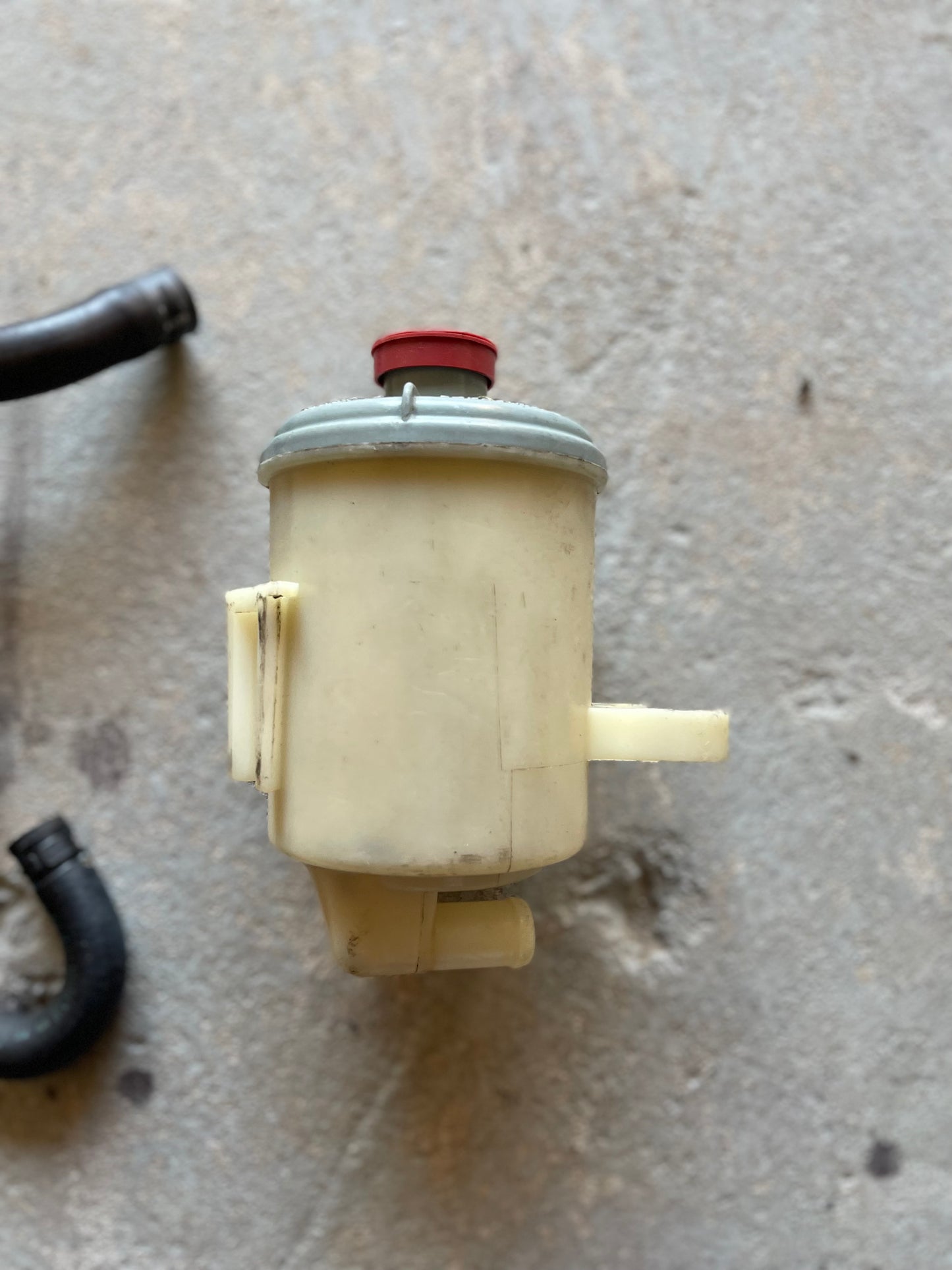 94-01 Integra power steering reservoir with lines
