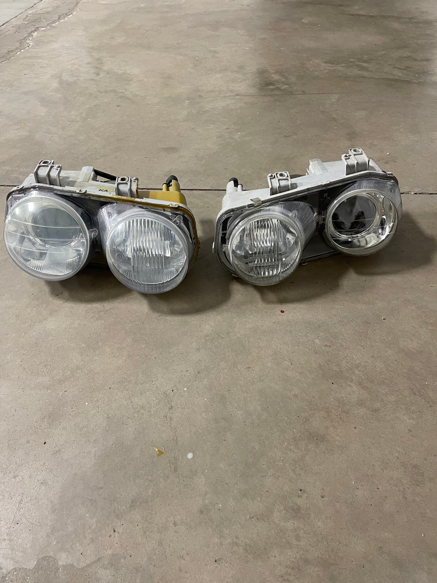 98-01 Acura Integra OEM headlight bundle pair