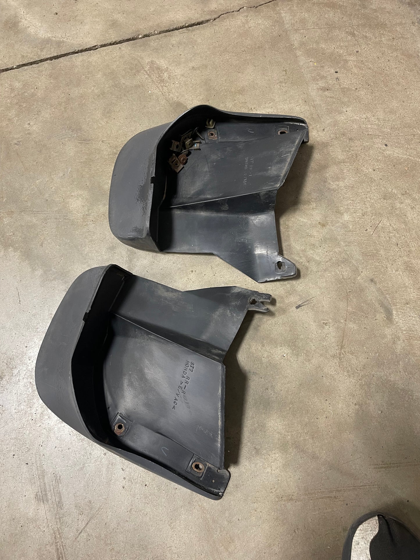 94-01 Acura Integra OEM confetti headrests and mud guards for 2 door