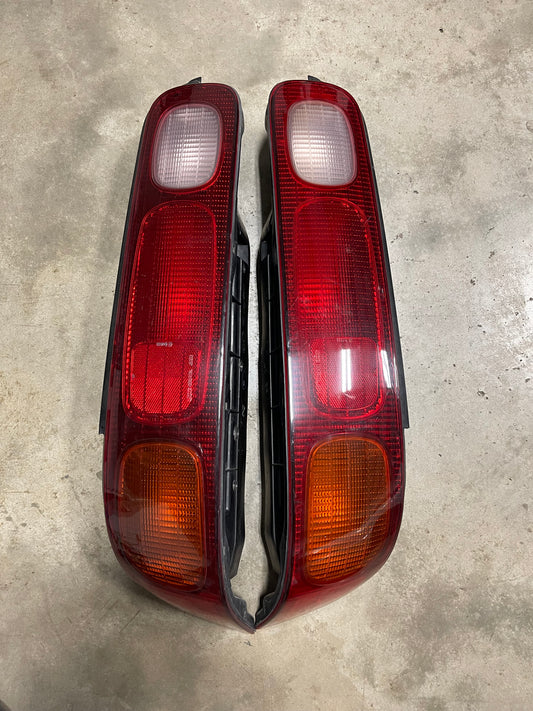 Acura Integra 94-97 OEM tail lights