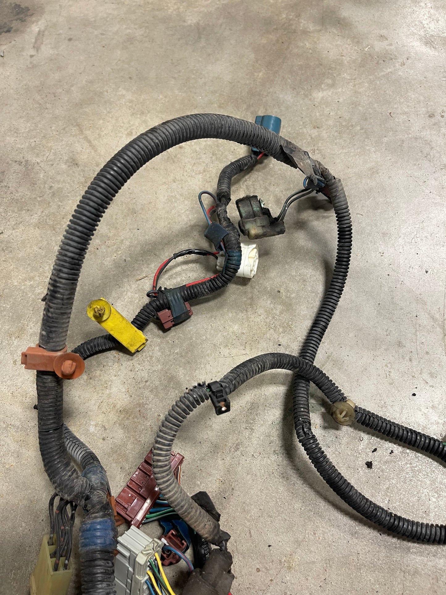 OEM Acura Integra 98-01 driver side headlight harness