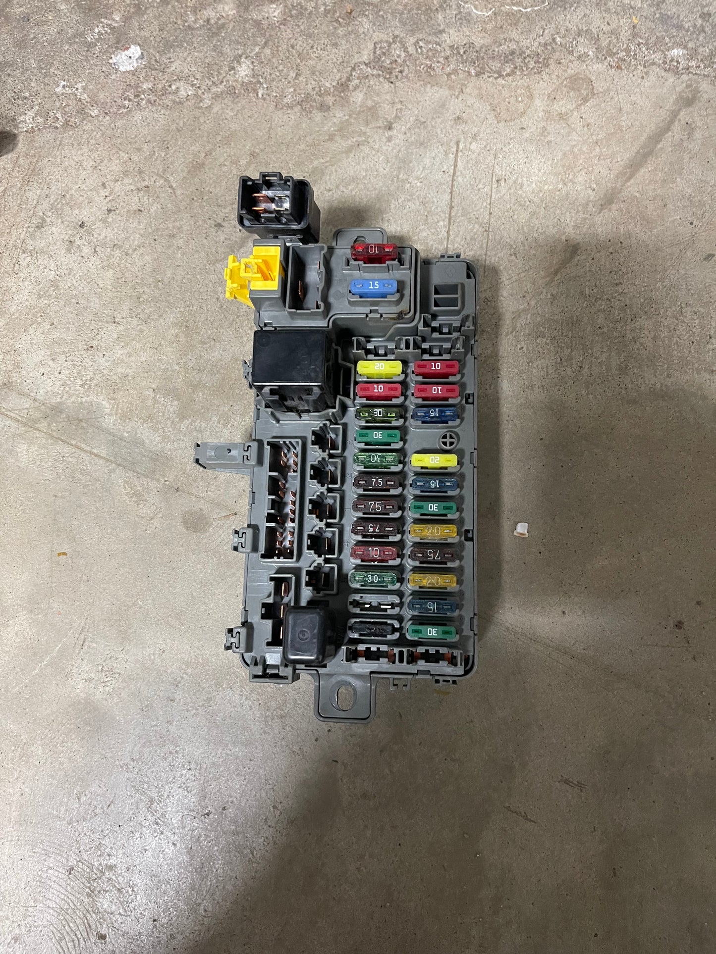 94-95 Acura Integra interior fuse box