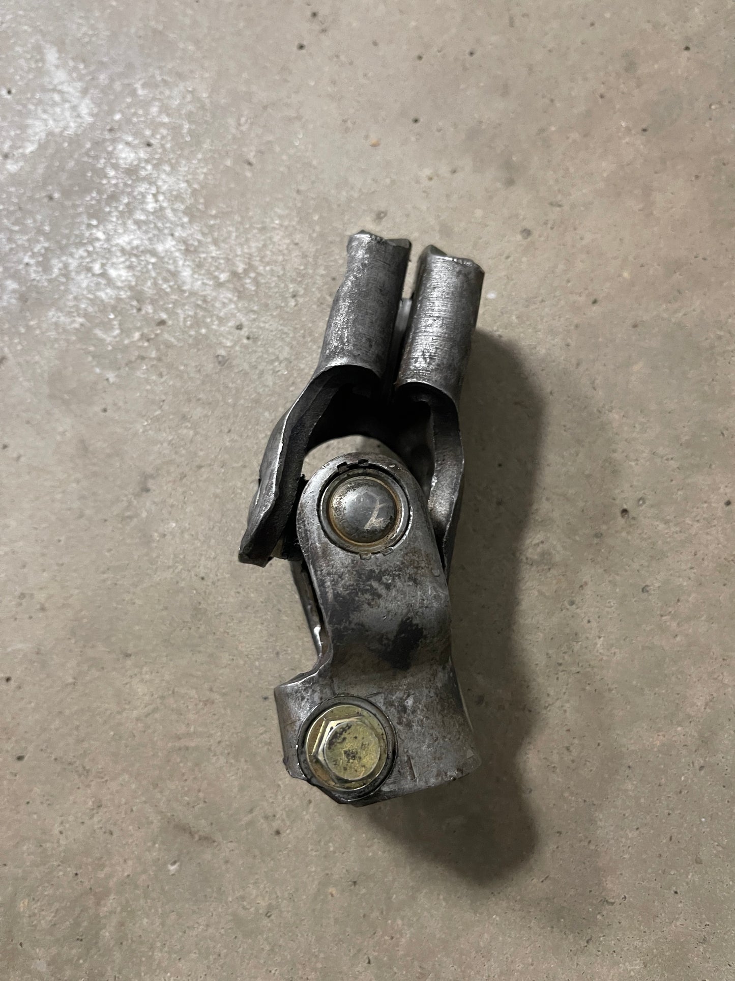 94-01 Acura Integra steering knuckle